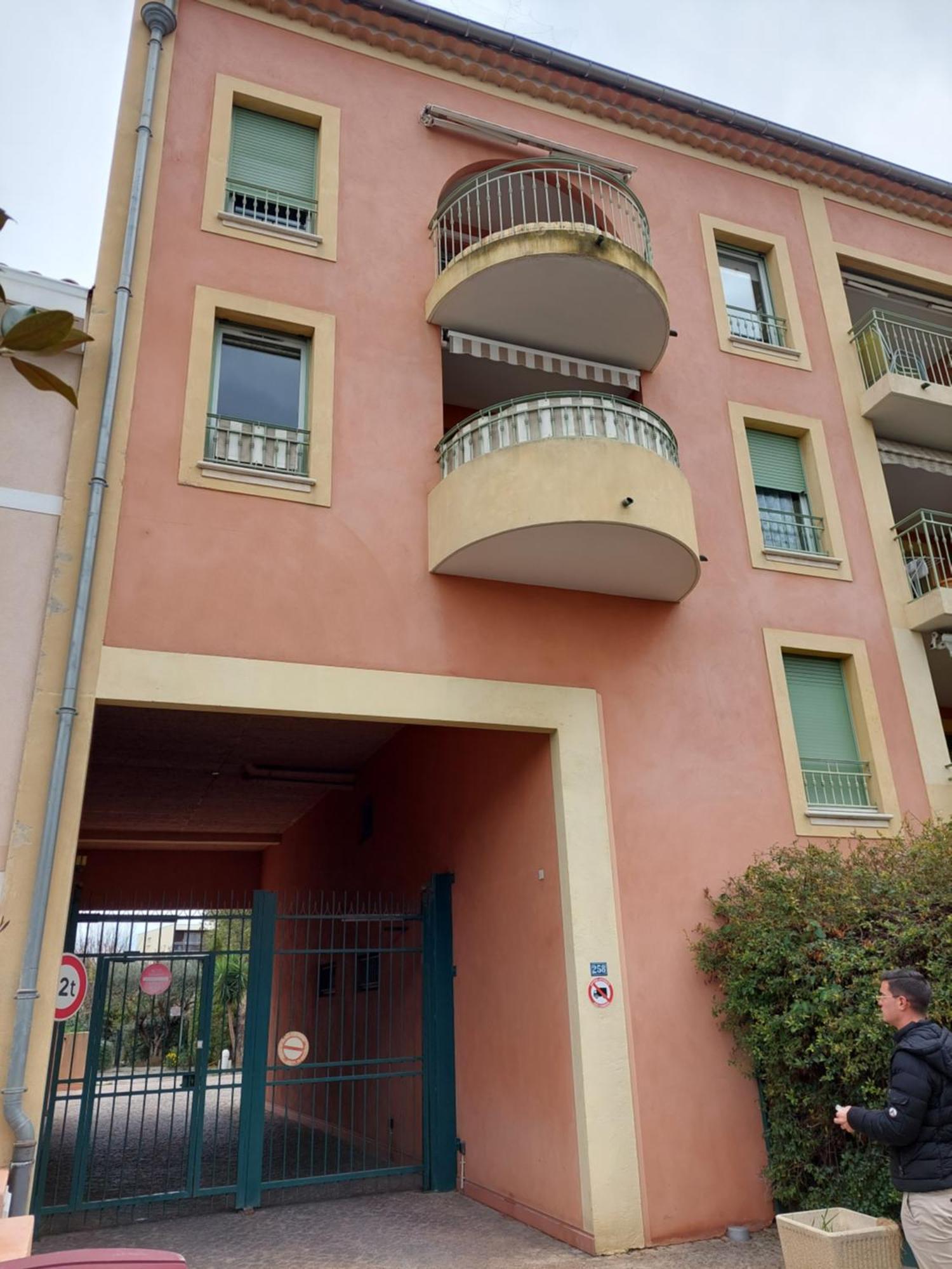 T2 Neuf Et Calme Au Coeur De Sanary Avec Terrasse Et Box Διαμέρισμα Εξωτερικό φωτογραφία